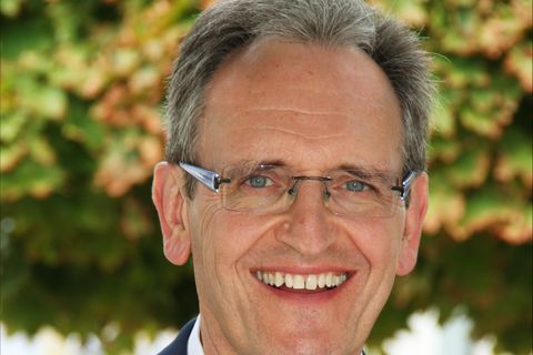 Bürgermeister Dr. Ralf Göck im Amt bestätigt