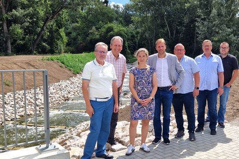 Wiesenbegehung Edinger Ried 2025 mit Uwe Baumann, Ralf Göck, Lisa Schlüter, Florian König, Jochen Ungerer, Andreas Askani und Dominik Eberle